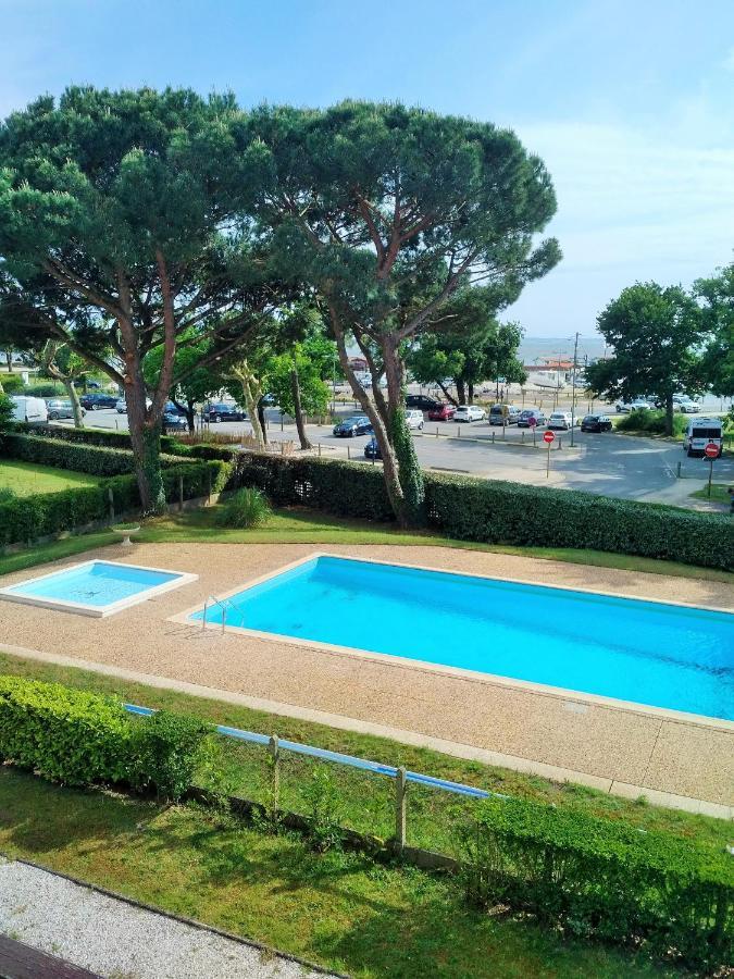 Vue Bassin Port Ostréicole Et Lumineux Avec Balcon ! Appartement Andernos-les-Bains
